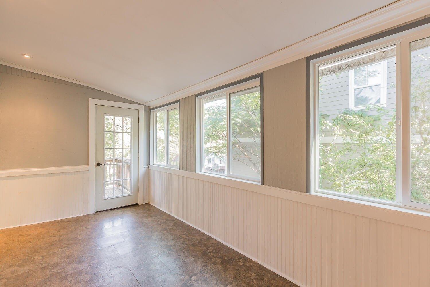Thompson St, Chattanooga, TN 37405