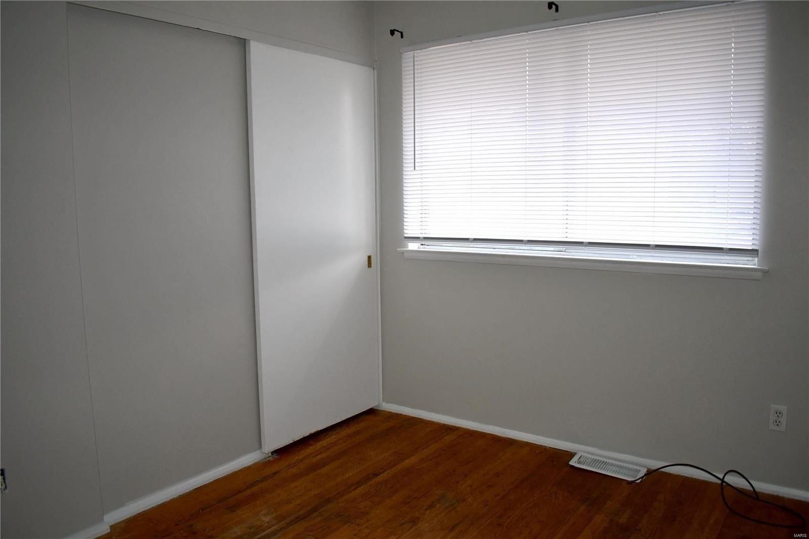 Garnier Ct, Florissant, MO 63031