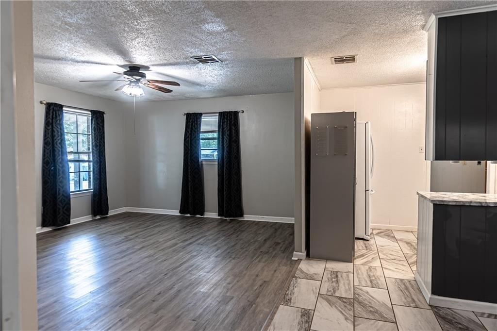 Hall St, Alexandria, LA 71303