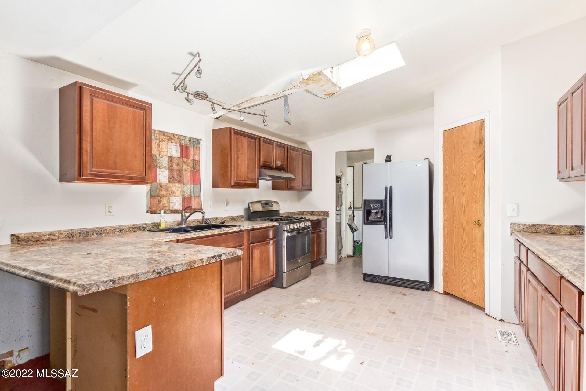 S Van Buren Ave, Tucson, AZ 85756