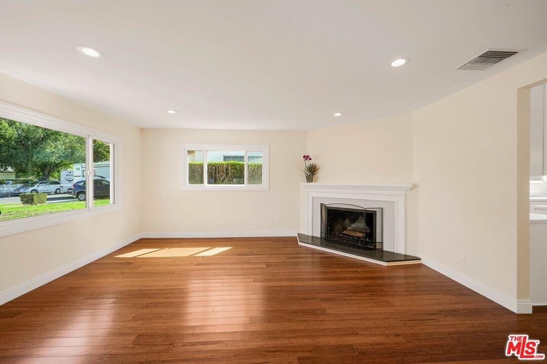 Kentland Ave, West Hills, CA 91307