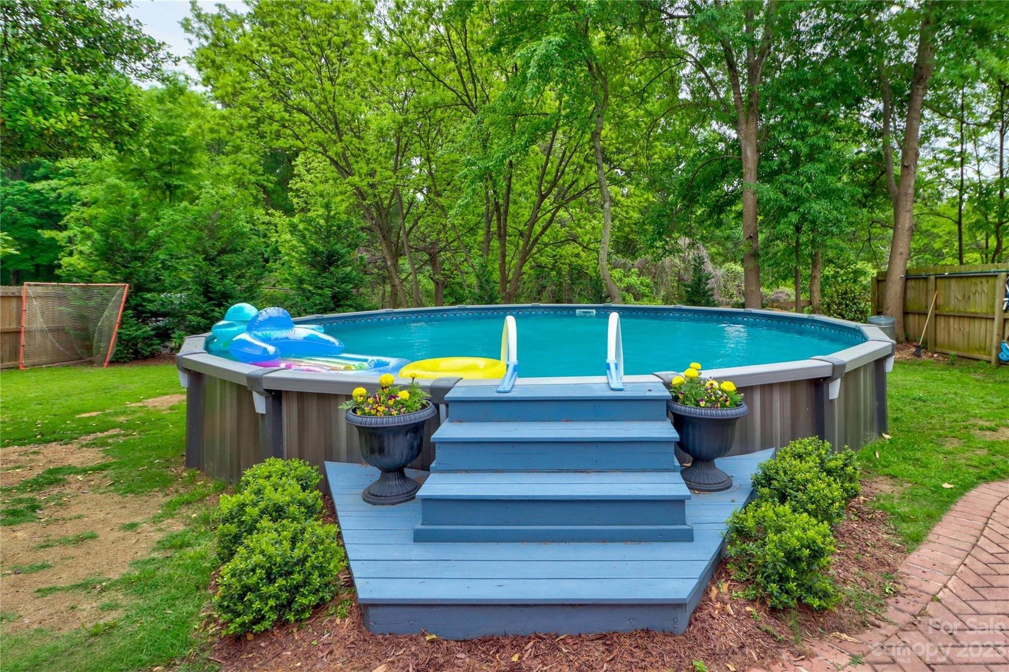 Pine St, Mooresville, NC 28115