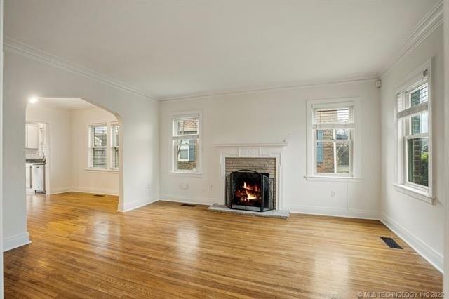 S Lewis Pl, Tulsa, OK 74104