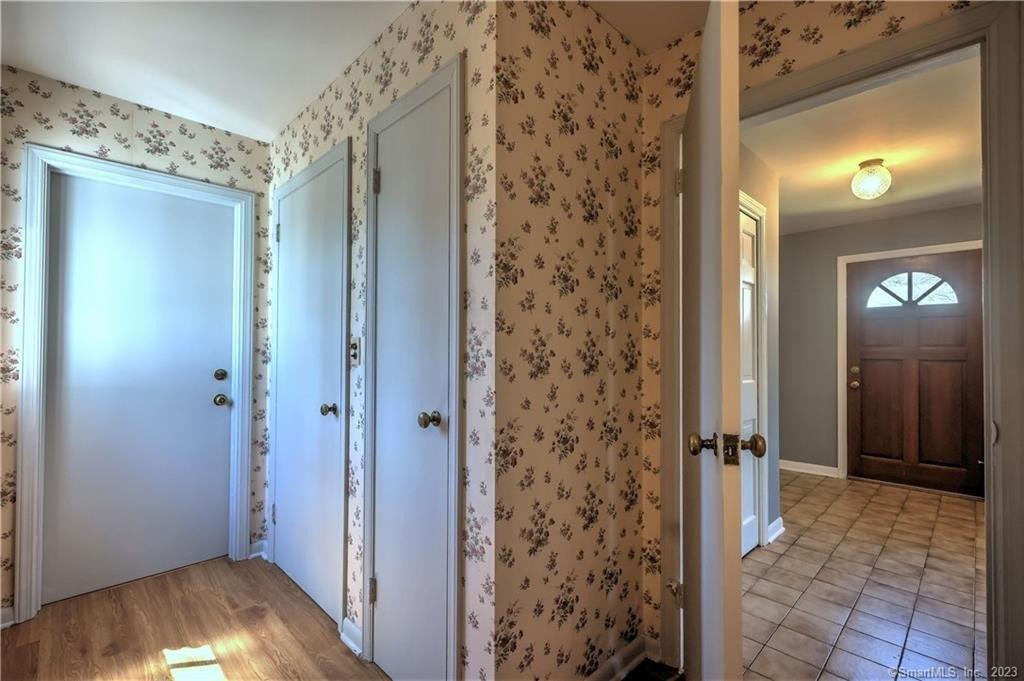 Craig Ln, Trumbull, CT 06611