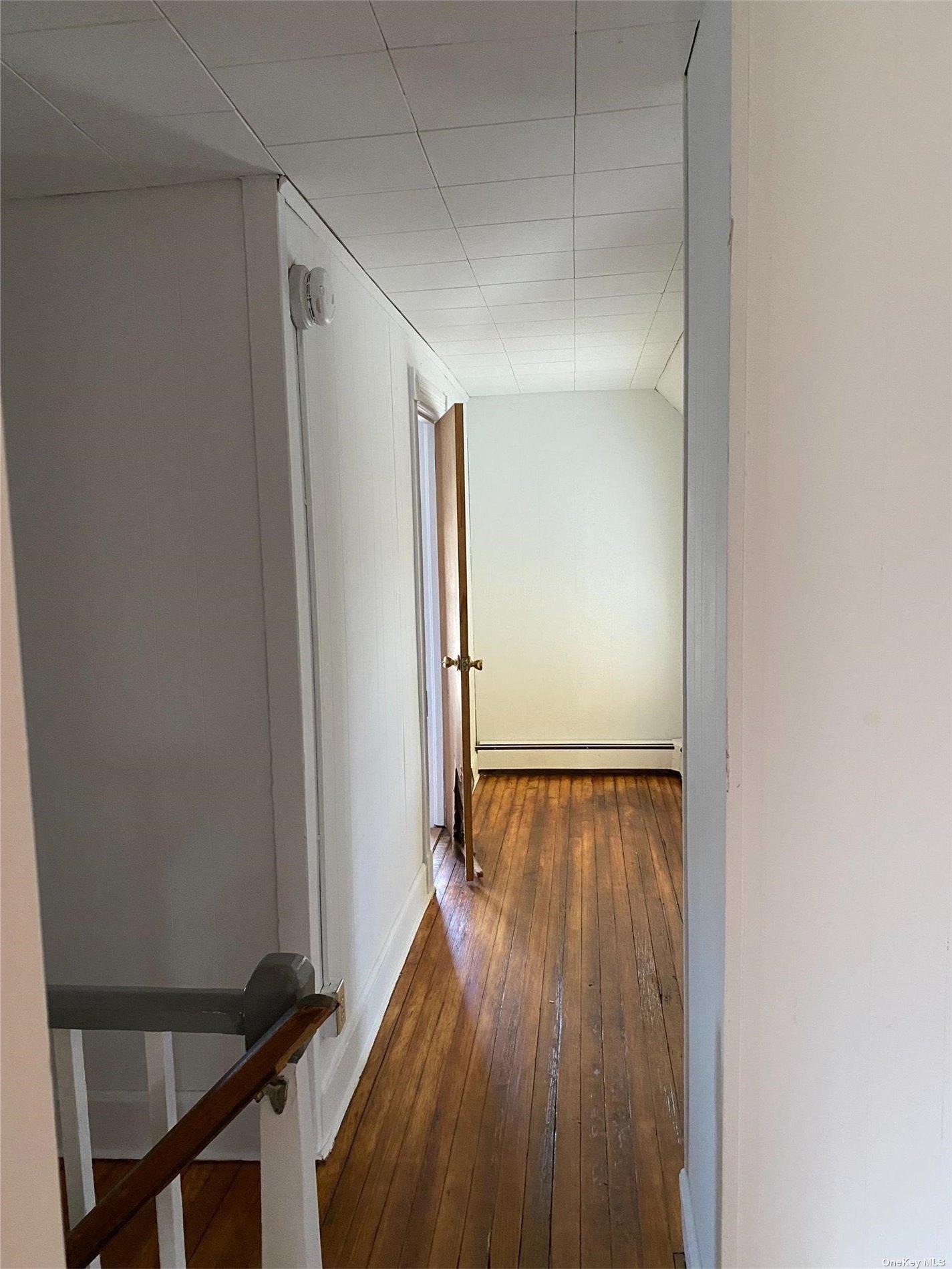 Cedar St, Babylon, NY 11702