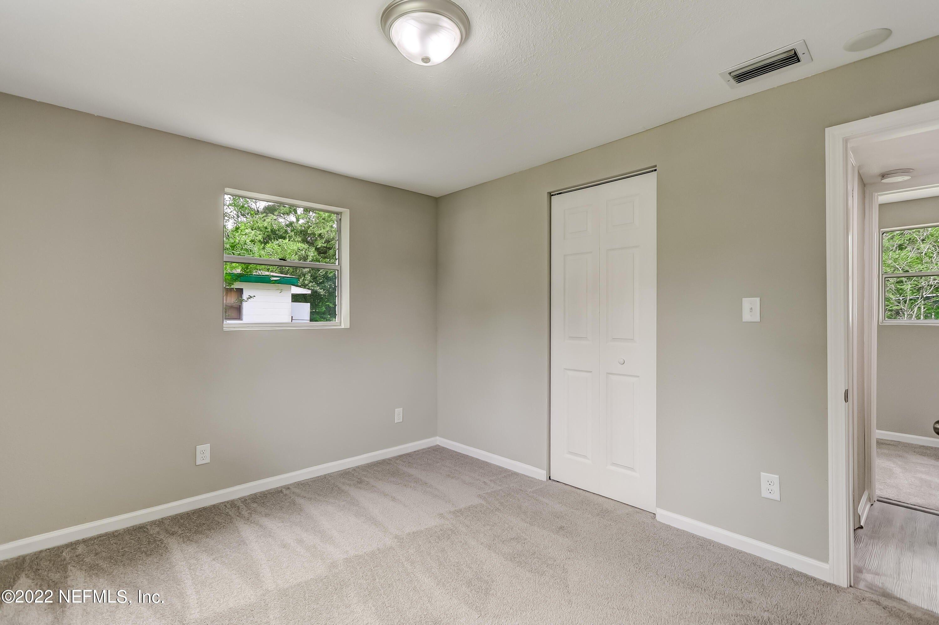 Gailwood Cir E, Jacksonville, FL 32218