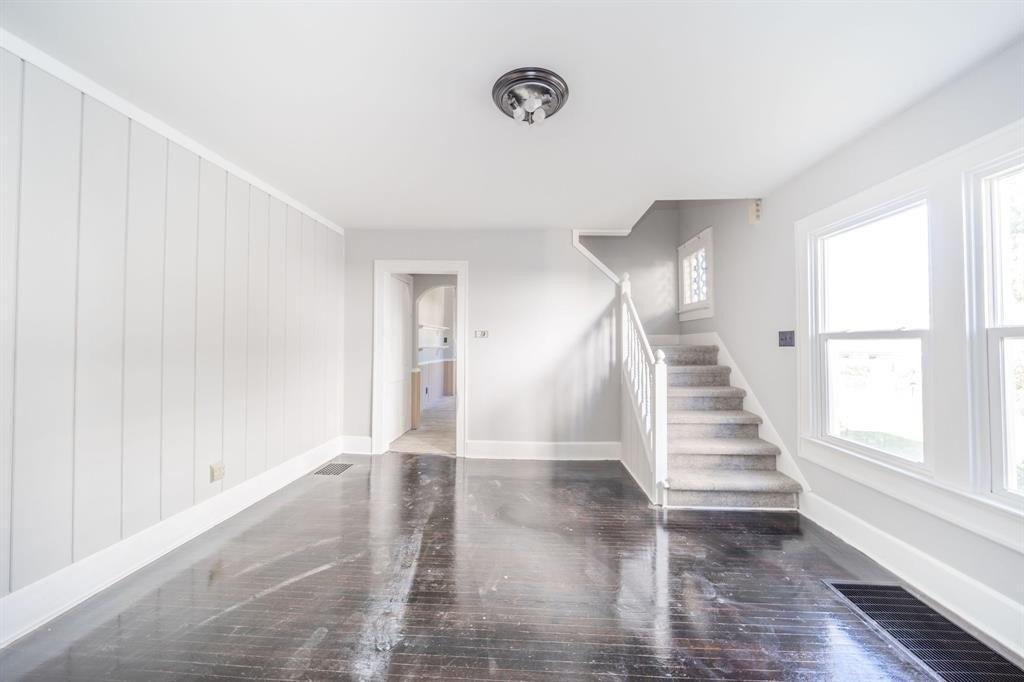 N Dequincy St, Indianapolis, IN 46201