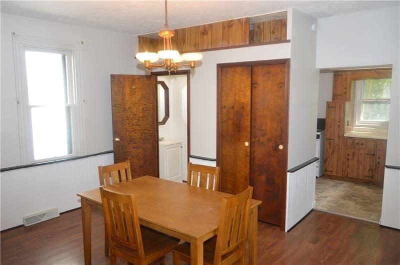 Ridge Ave, Butler, PA 16001