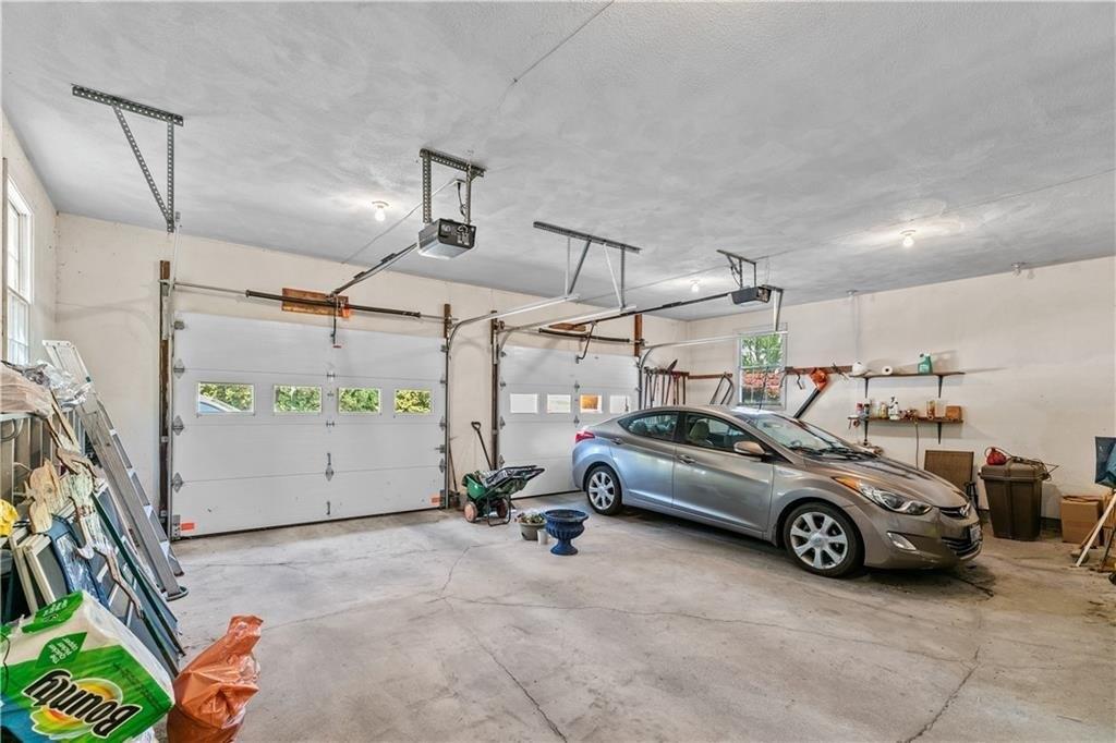 Taylor Rd, Portsmouth, RI 02871
