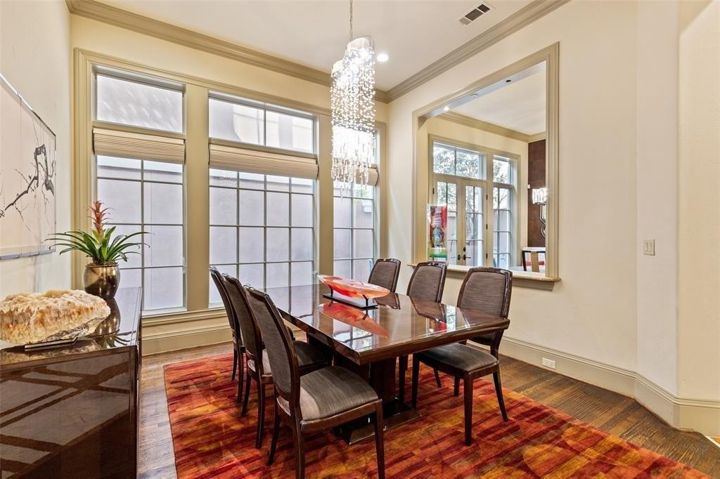 Hood St, Dallas, TX 75219