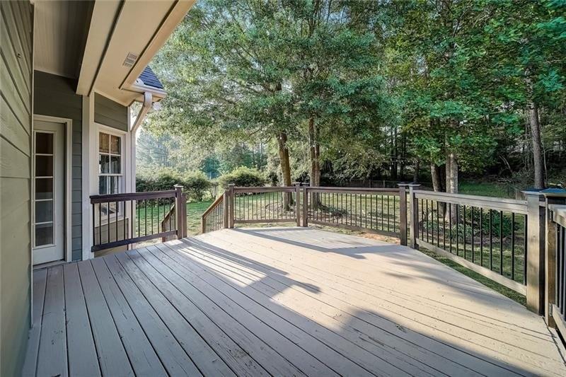 Richmond Pl, Loganville, GA 30052