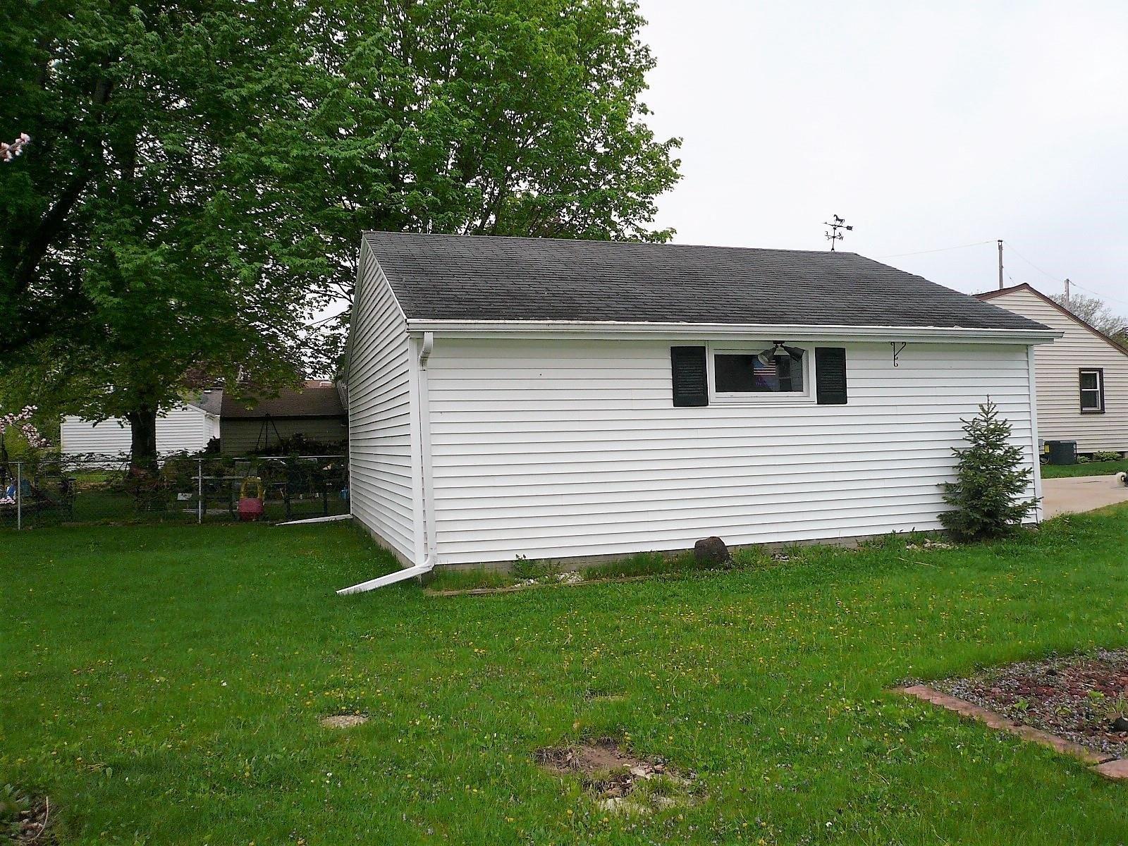 Newtols St, Green Bay, WI 54302