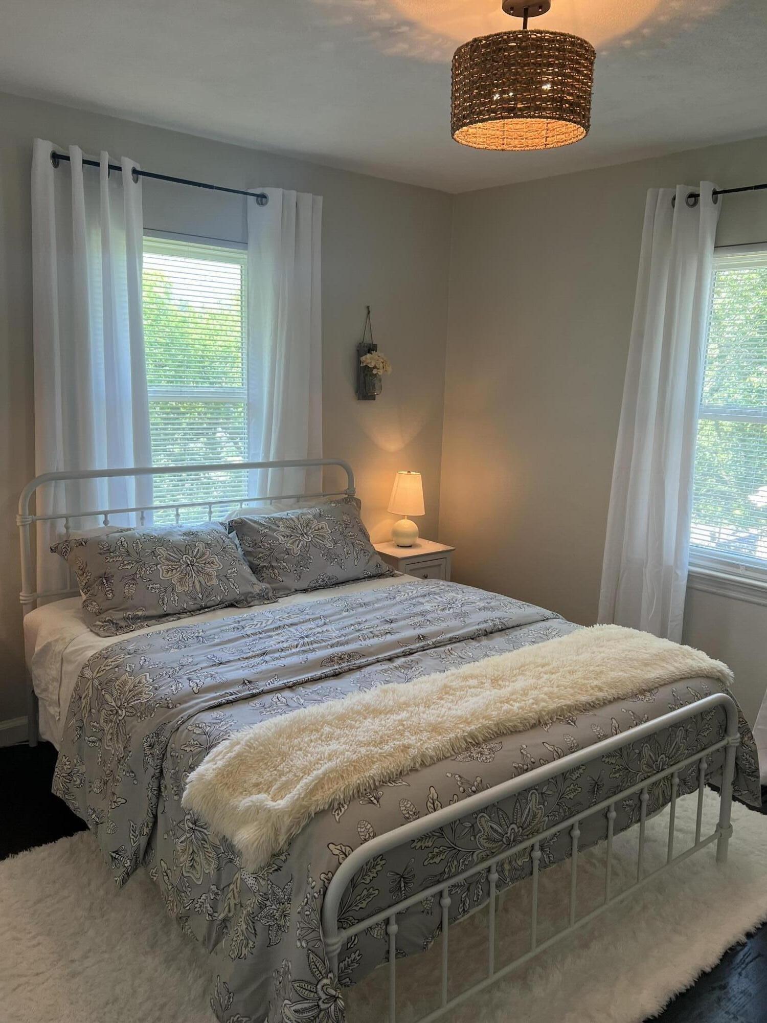 Warren St, Rossville, GA 30741