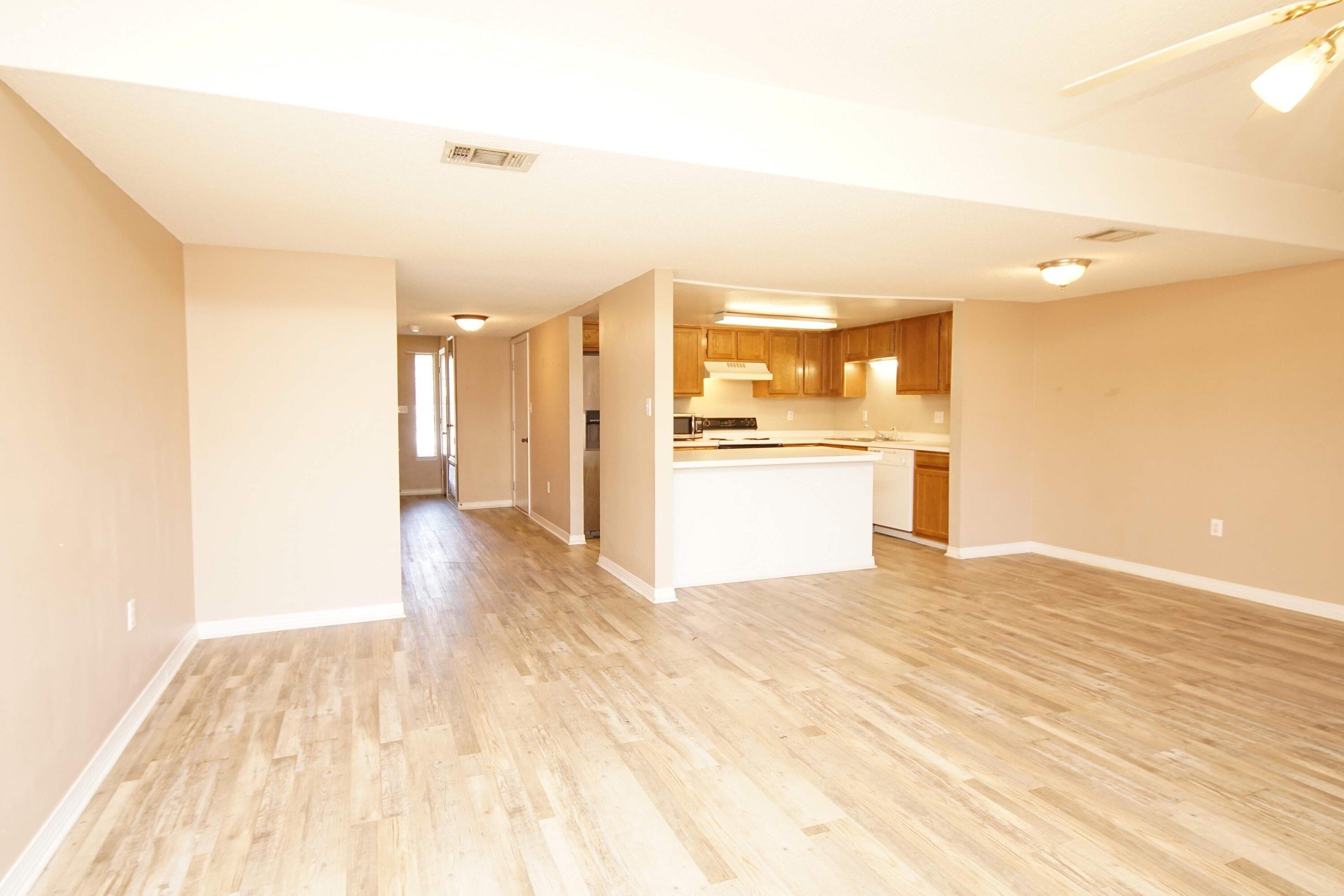 Whispering Oaks Ln, Fort Walton Beach, FL 32547