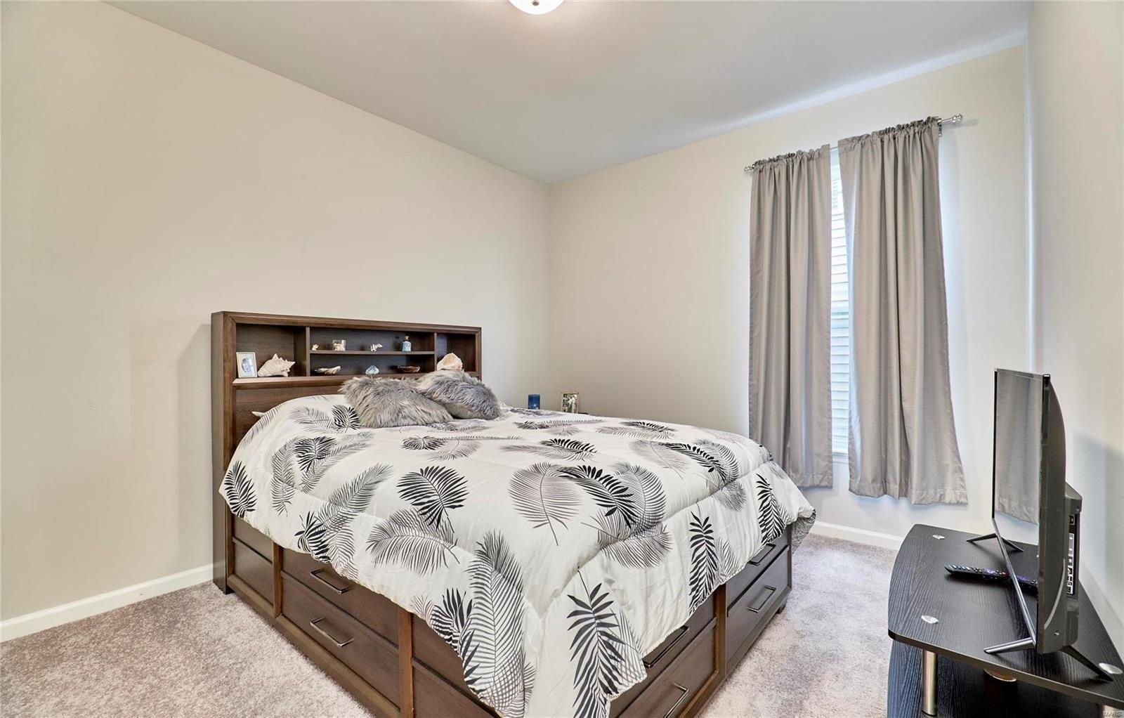 Copperfield Ct, Saint Charles, MO 63301