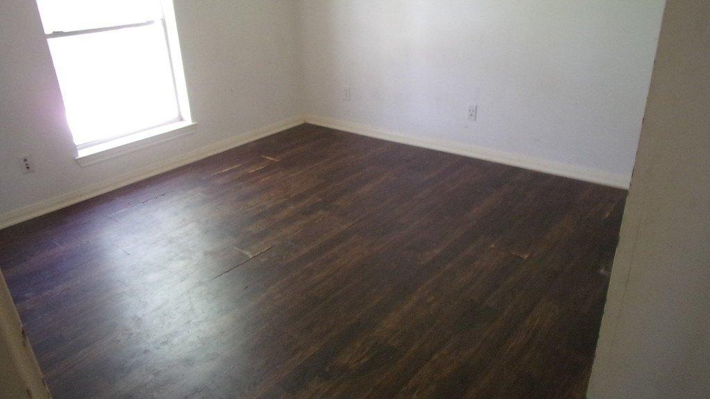 Shadowlake Cir, Sealy, TX 77474