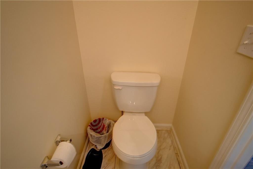 Middlebrook Dr, Cartersville, GA 30120