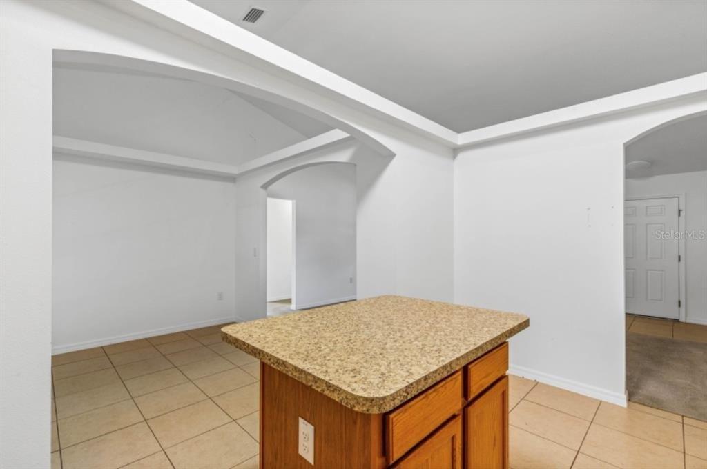 Cedar Ln, Leesburg, FL 34788