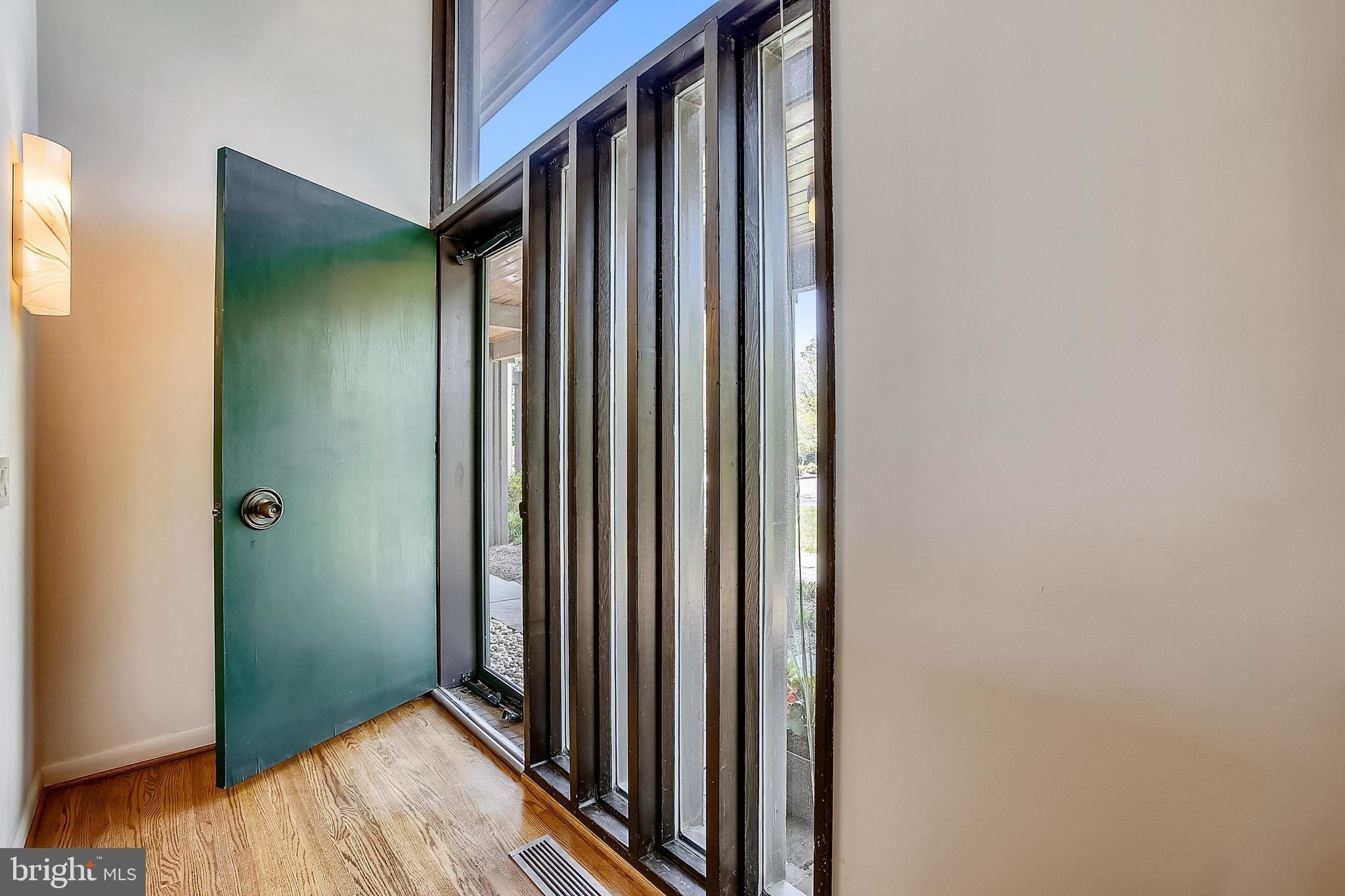 Gatewood Dr, Alexandria, VA 22307