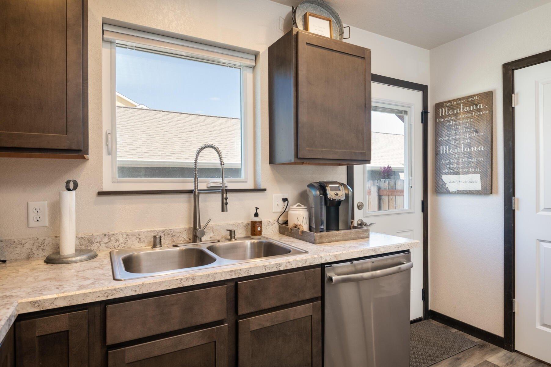 Ne 21st Ave, North Miami Beach, FL 33179