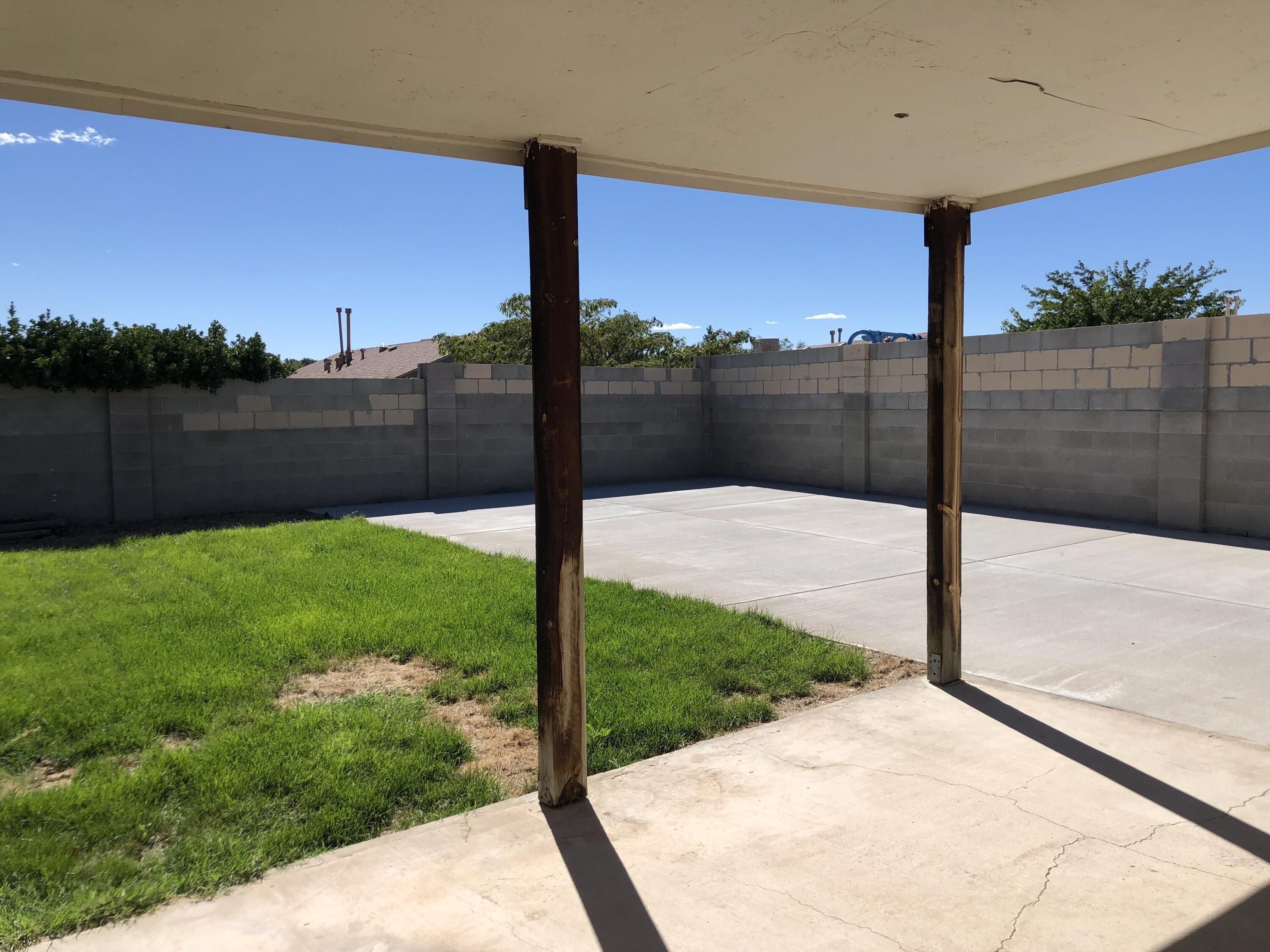 Arroyo Crest Dr Nw, Albuquerque, NM 87114