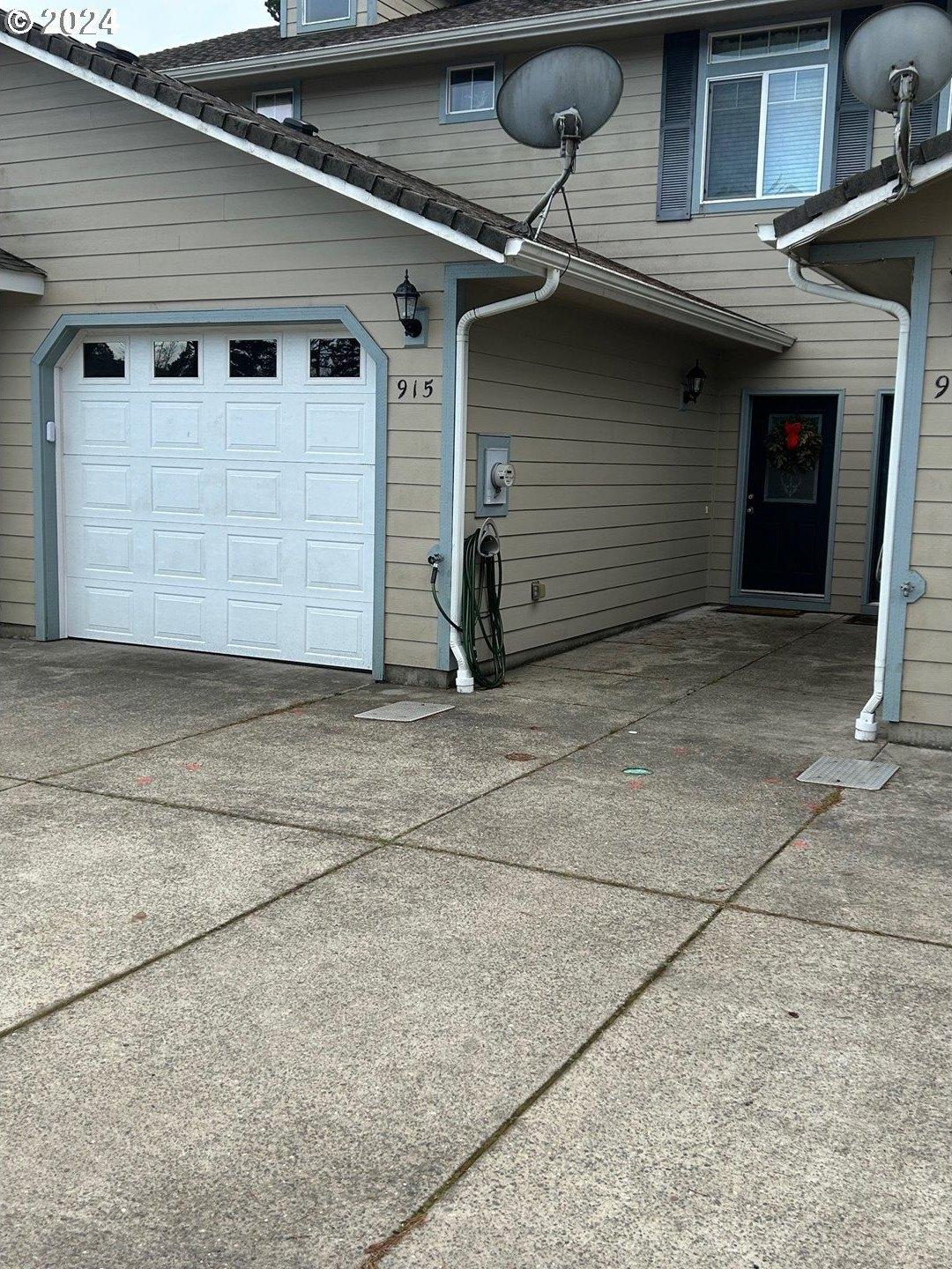 Jasper Ln, Florence, OR 97439