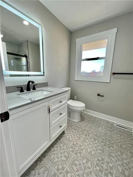 Lejeune Dr, Greensburg, PA 15601