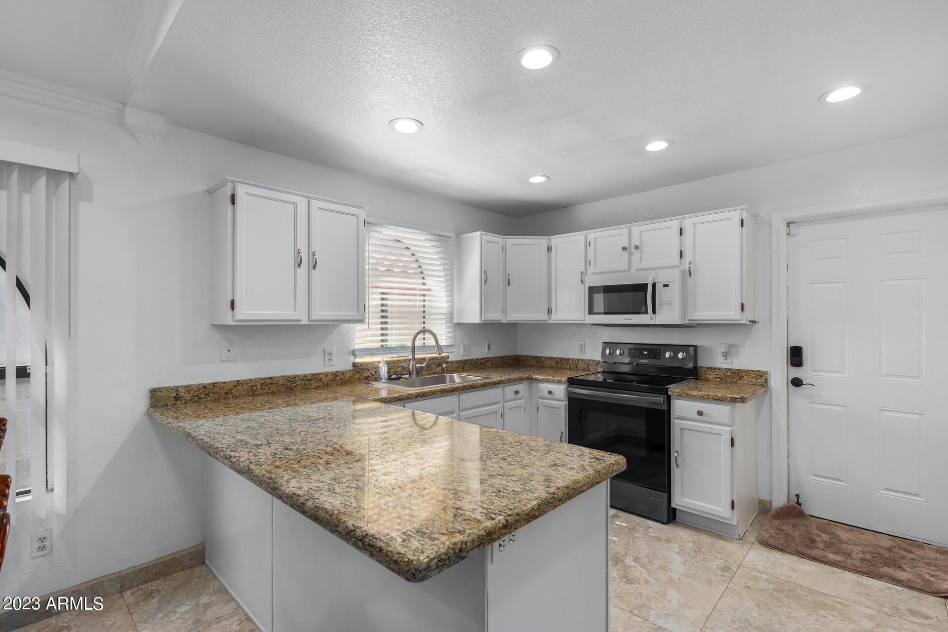 W Citrus Grv, Avondale, AZ 85392