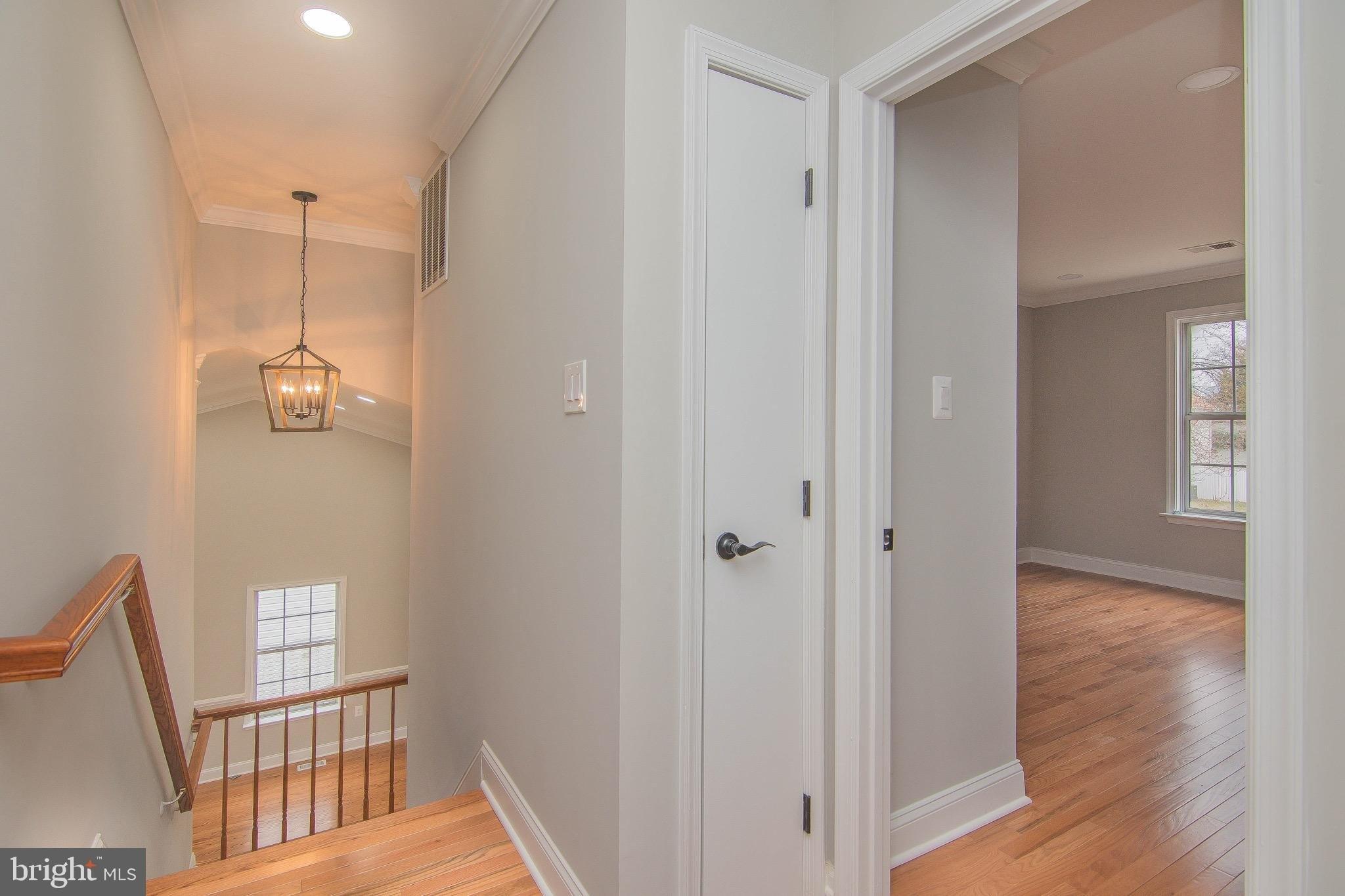 Seans Ter, Lanham, MD 20706