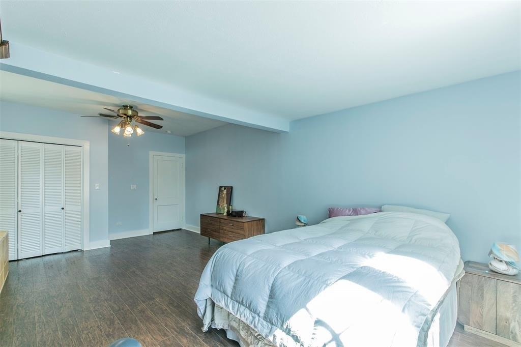 Wabash Ave, Fort Worth, TX 76109