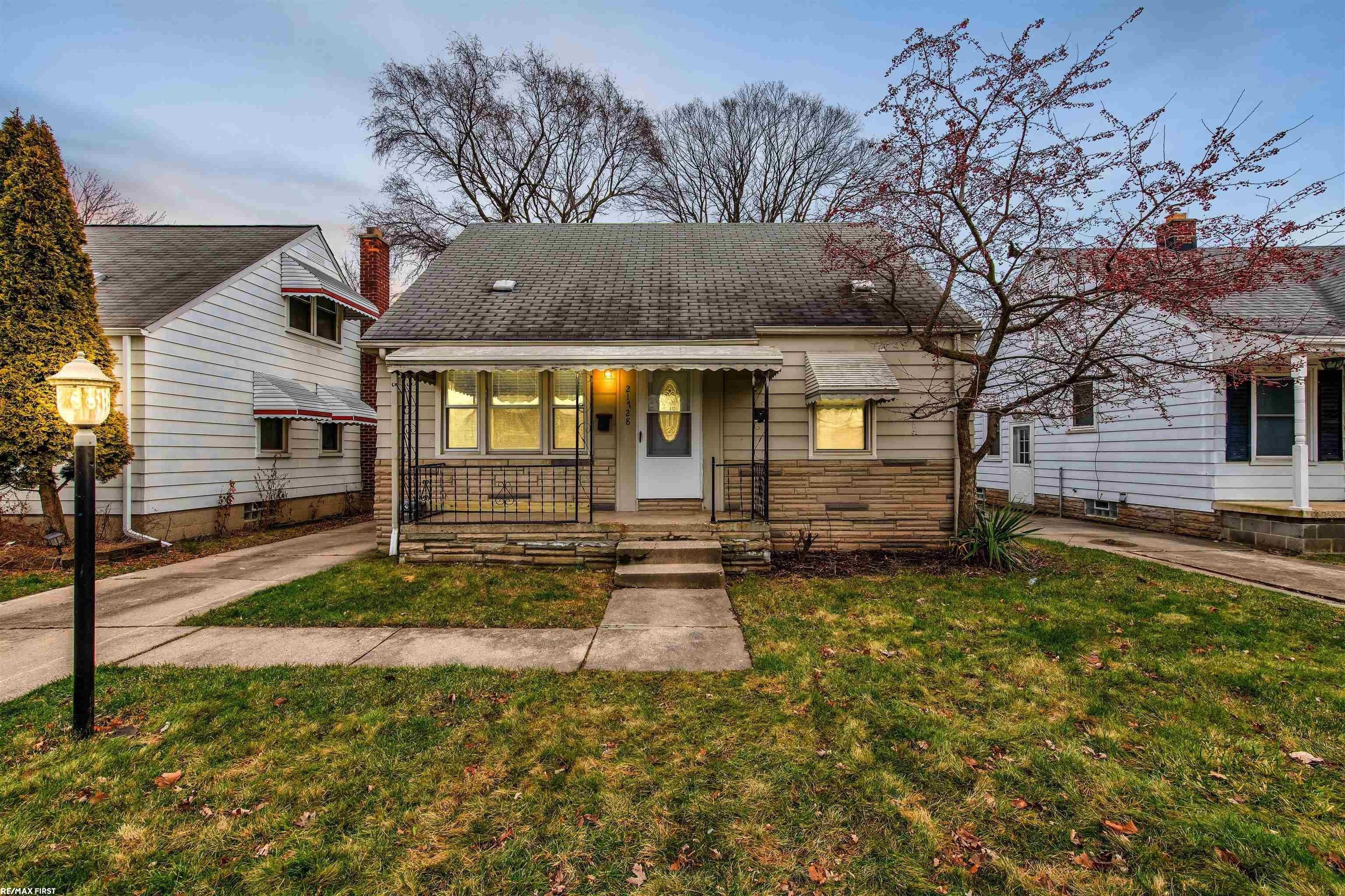Cushing Ave, Eastpointe, MI 48021