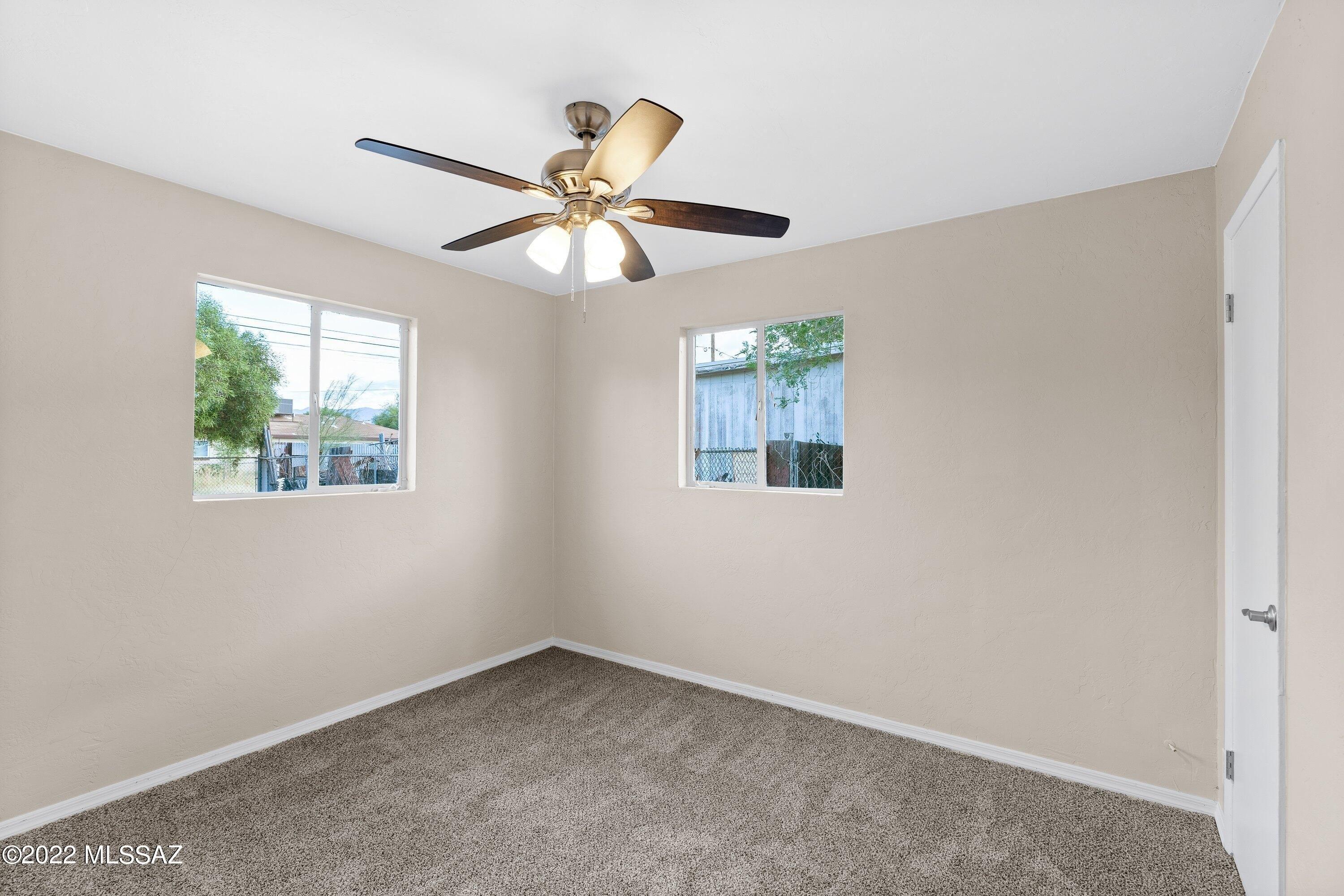 E 28th St, Tucson, AZ 85711