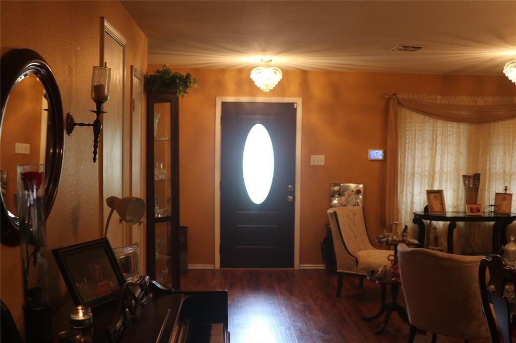 Lovern St, Cedar Hill, TX 75104
