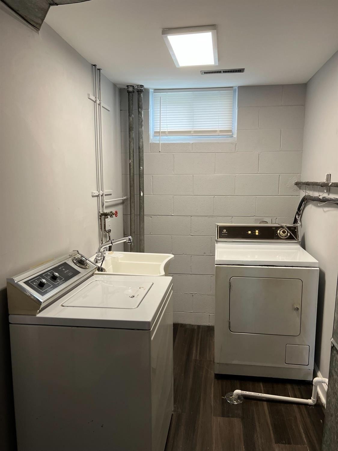 Mcafee Ct, Hobart, IN 46342