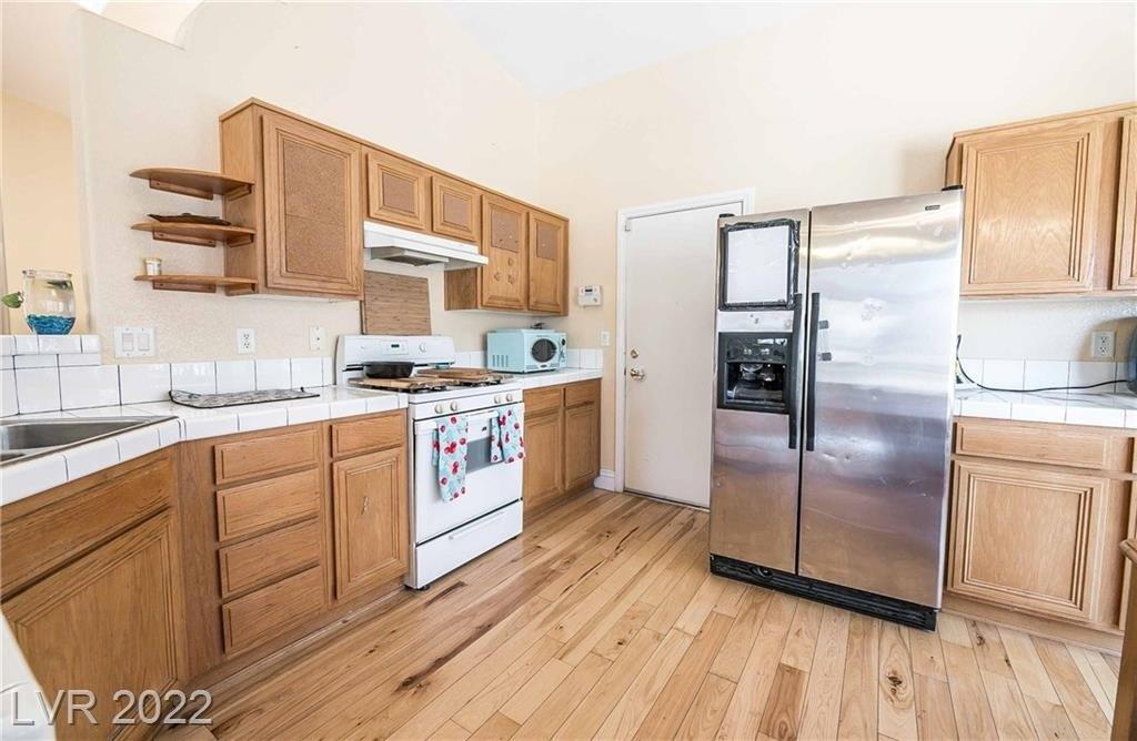 Mahogany Peak Ave, Las Vegas, NV 89110