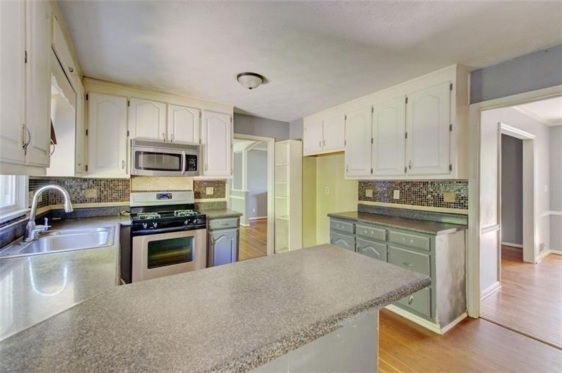 Rocky Creek Dr, Roswell, GA 30075