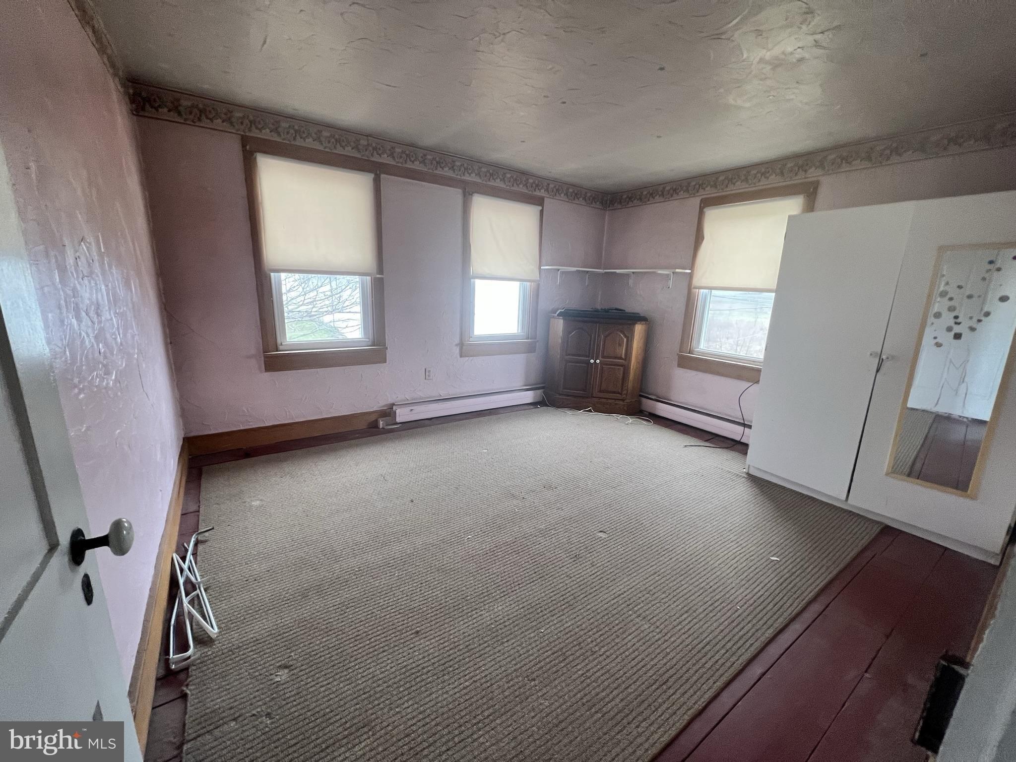 Lawn Rd, Palmyra, PA 17078