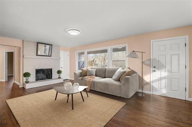 Sycamore Ave, Kansas City, MO 64138