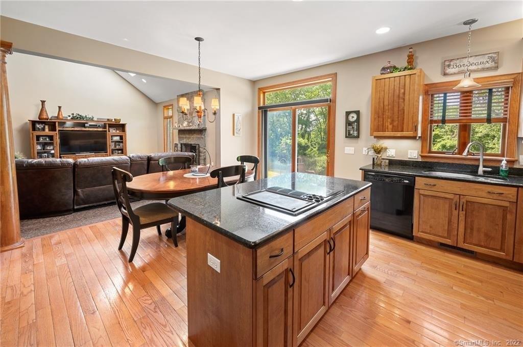Forsyth Rd, Salem, CT 06420