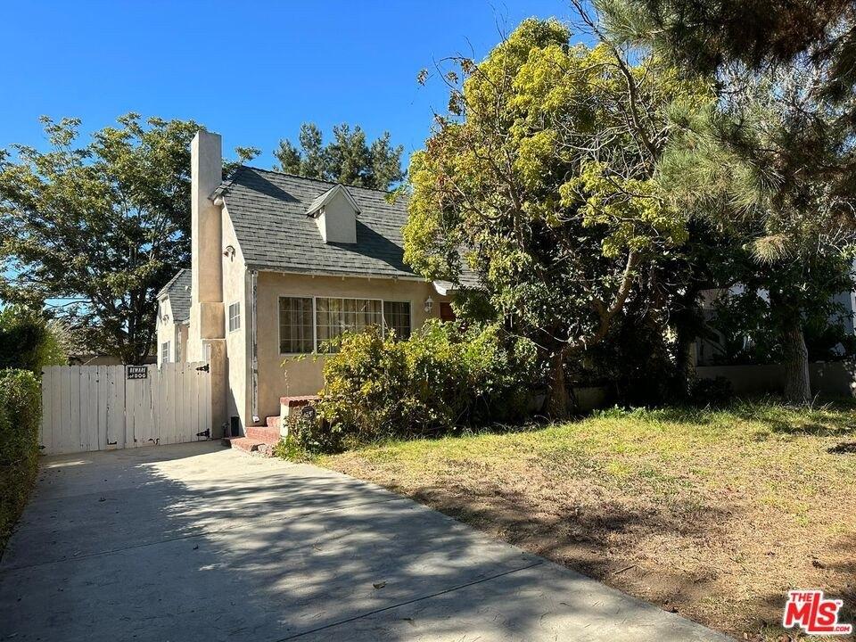 N Vista St, Los Angeles, CA 90046