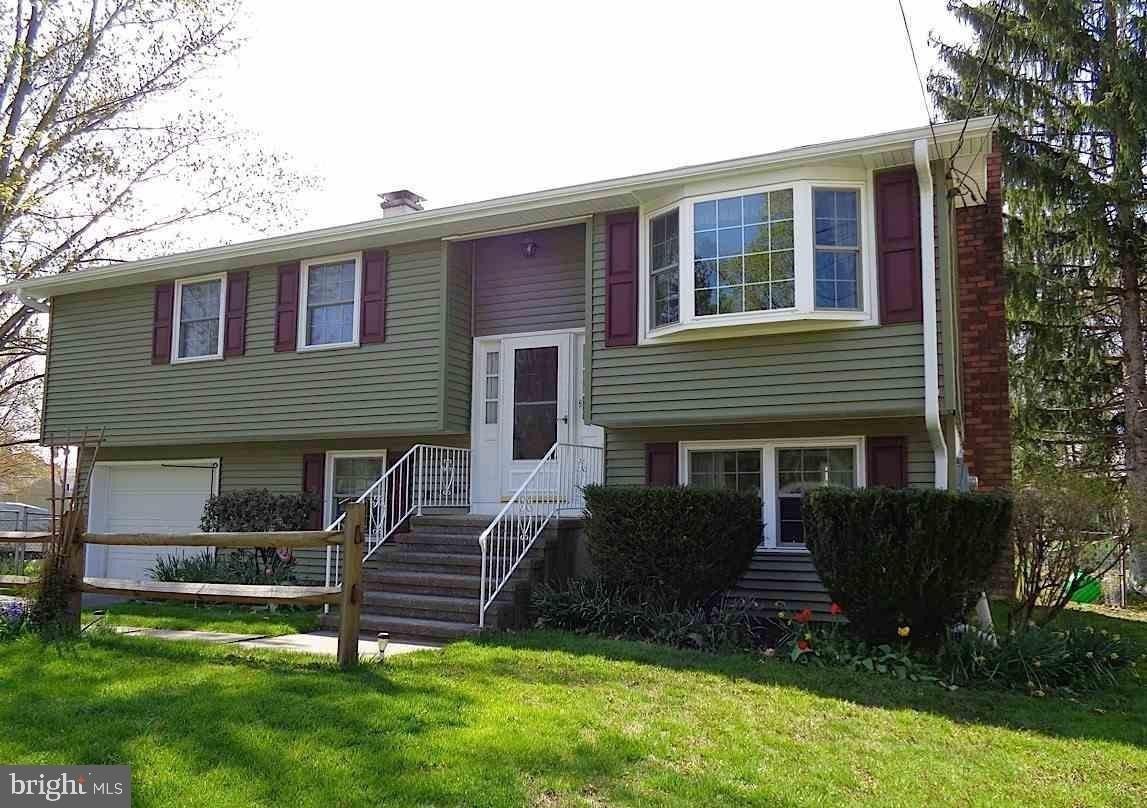 Sherman St, Hanover, PA 17331