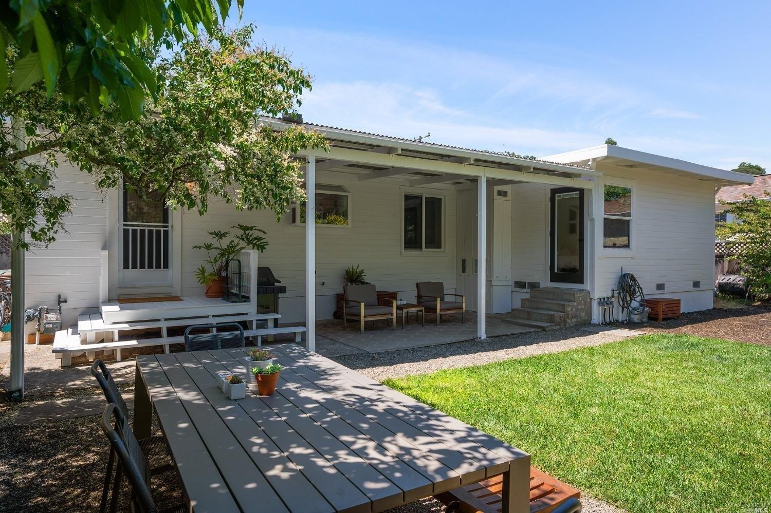 Billou St, San Rafael, CA 94901