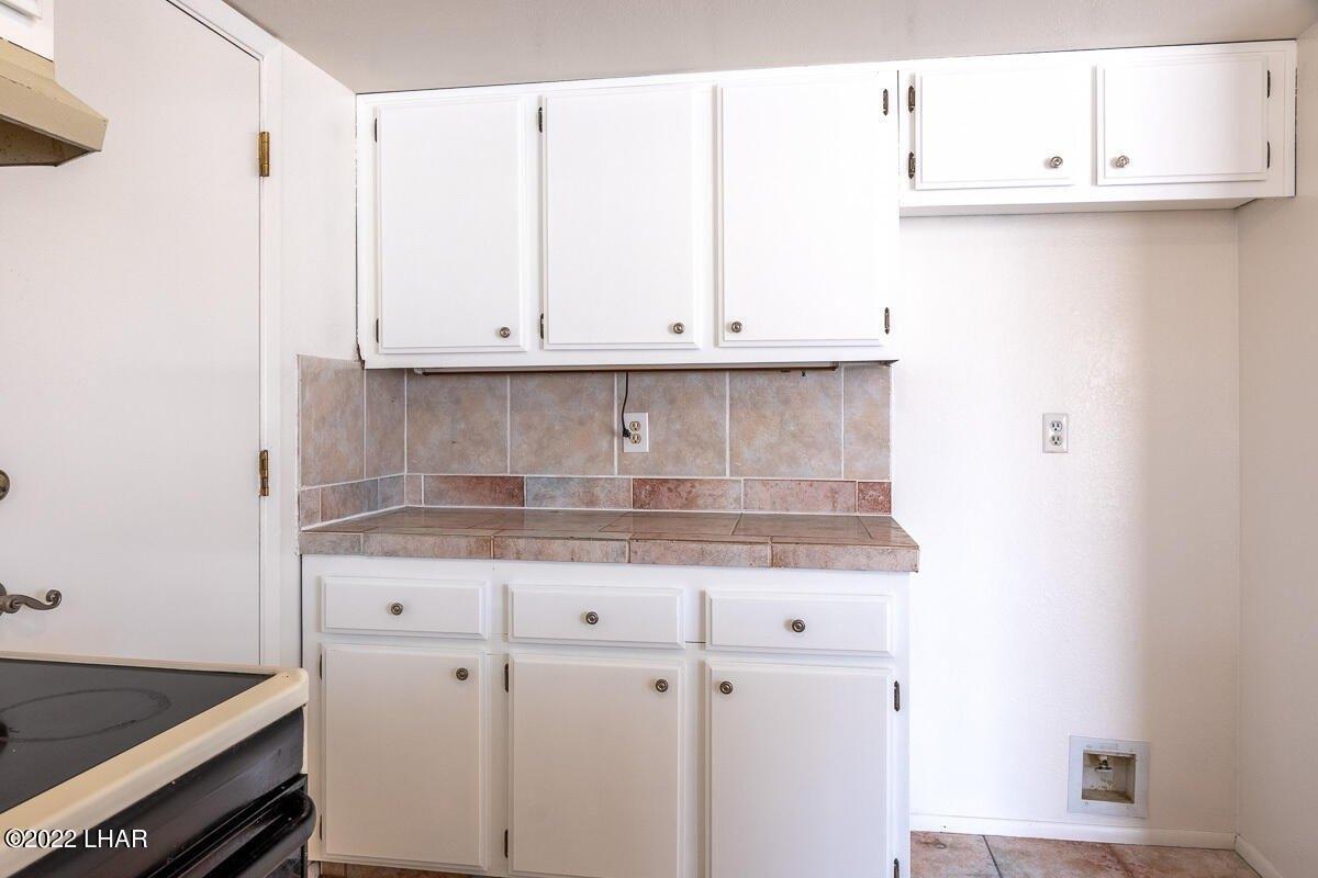 Hillside Dr, Lake Havasu City, AZ 86404