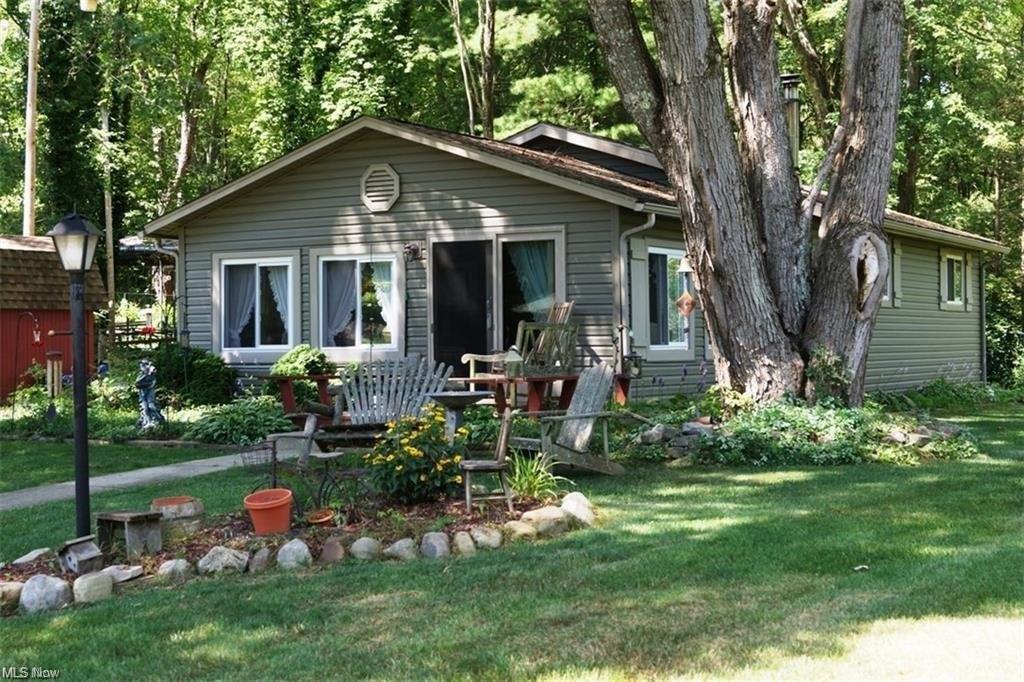 Pinehill Dr Sw, Carrollton, OH 44615