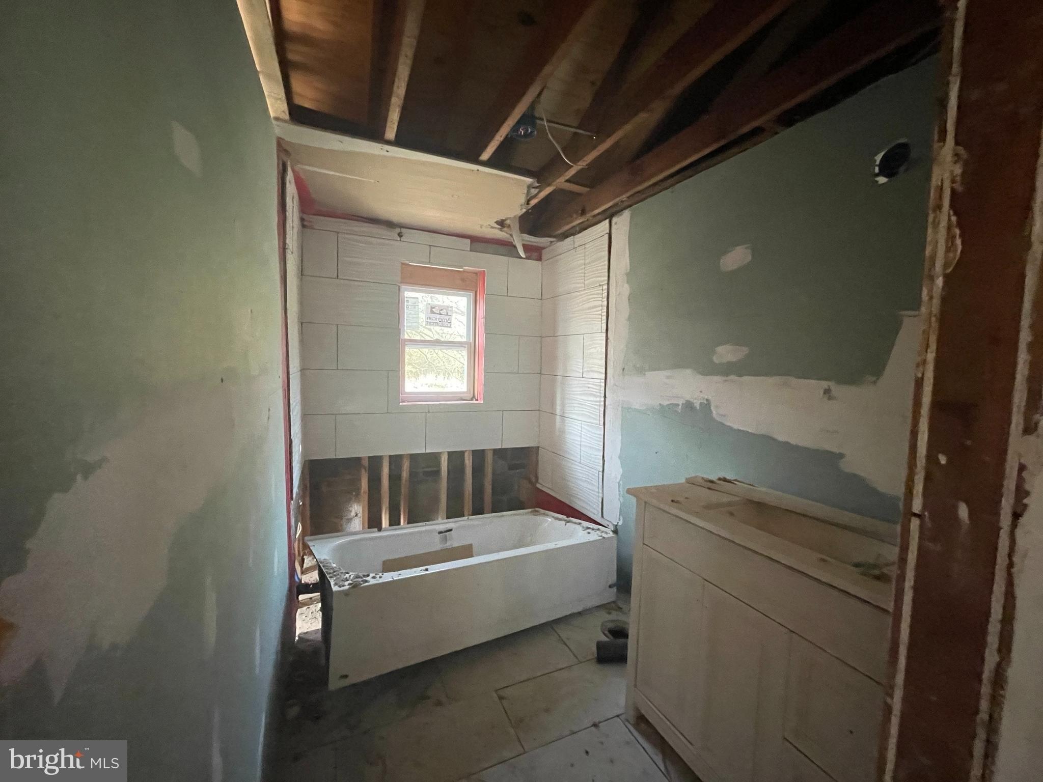 N Tuckahoe Rd, Williamstown, NJ 08094