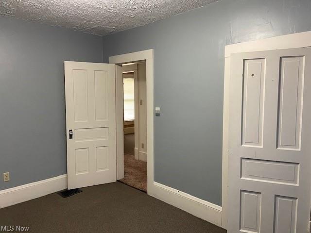 E State St, Newcomerstown, OH 43832