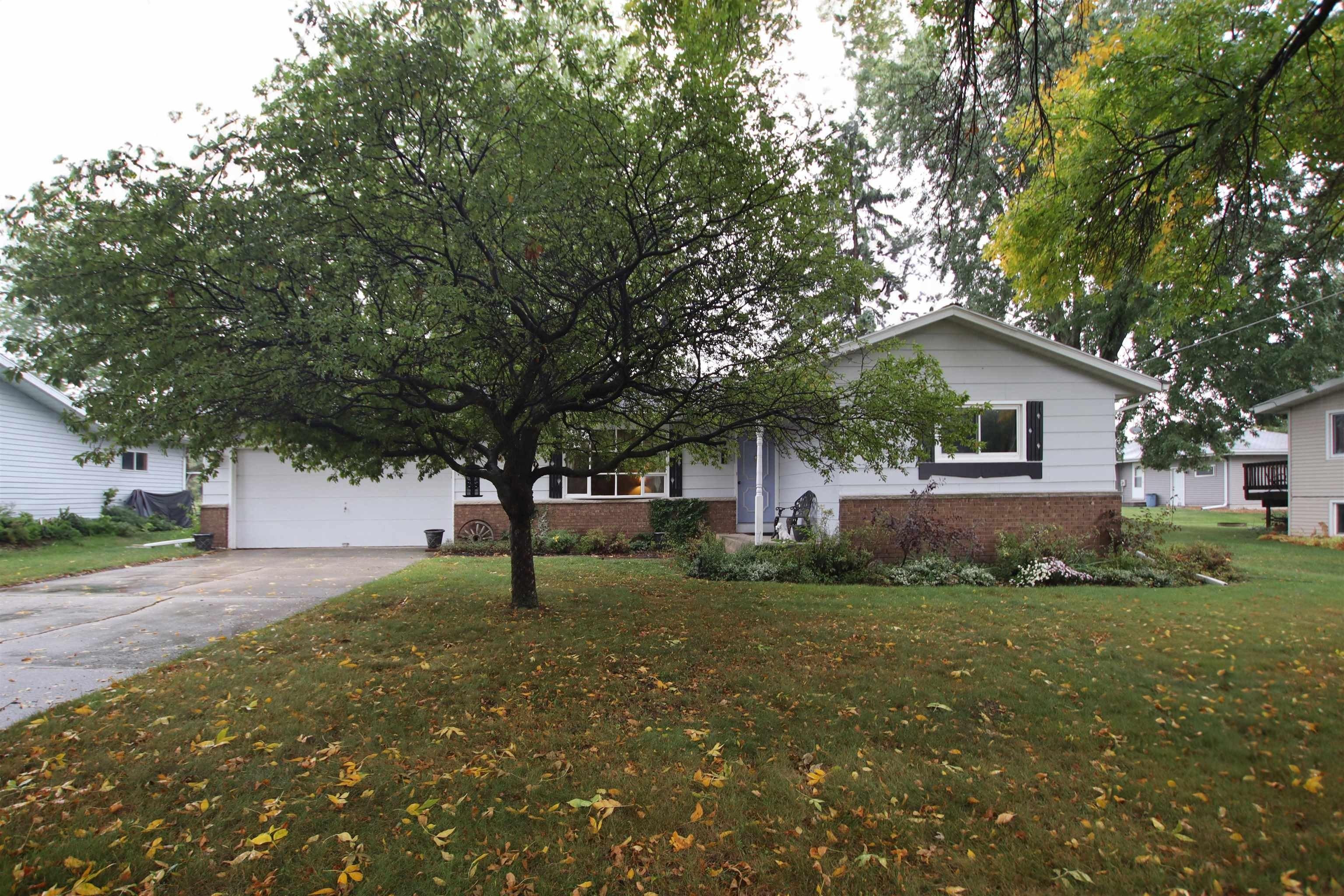 Mequon Ave, Fond Du Lac, WI 54935