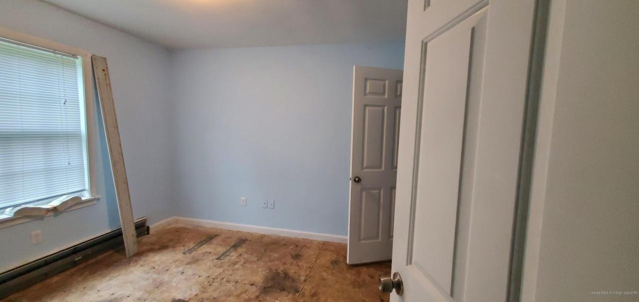 Londonderry Ln, Belfast, ME 04915