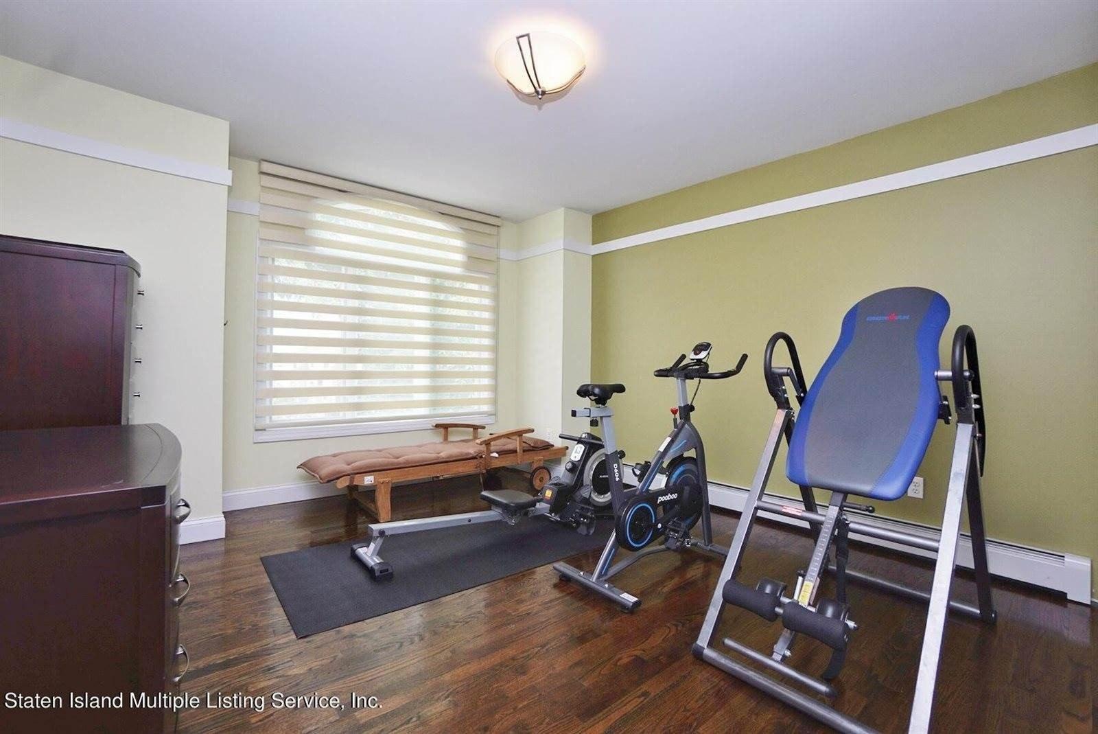Bogota St, Staten Island, NY 10314