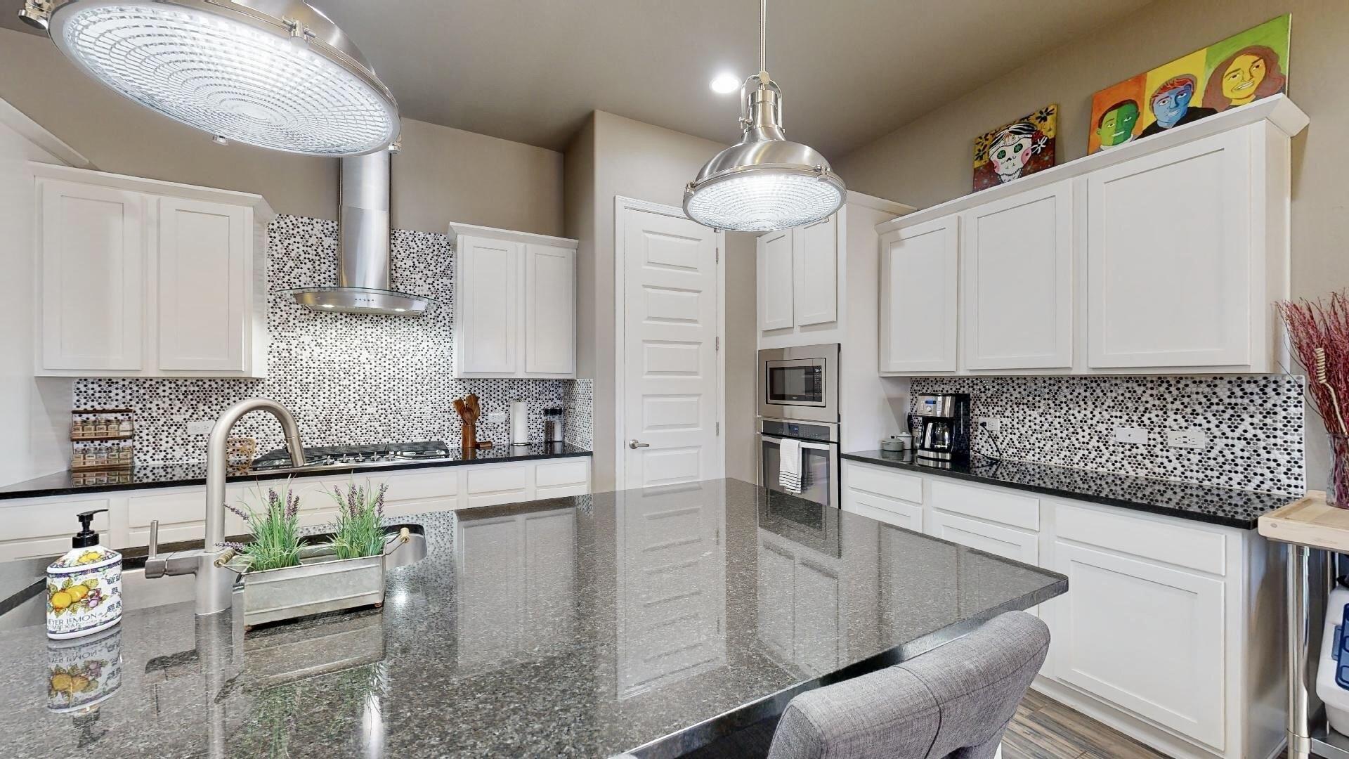 Molas Rd Nw, Albuquerque, NM 87114